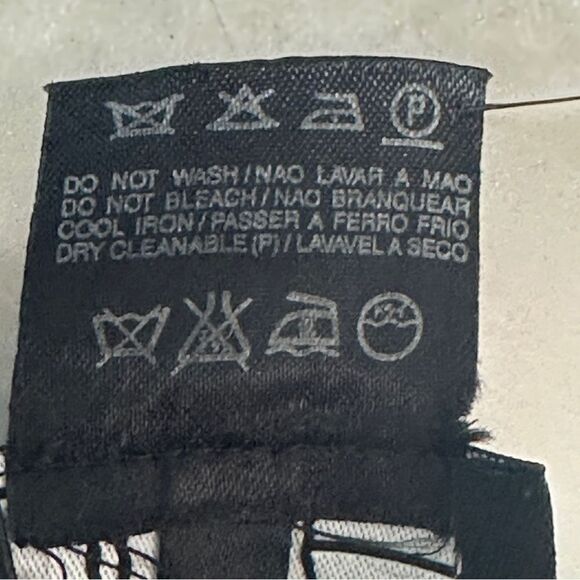 Laurel by Escada Womens Cardigan Size‎ 34  Blue Silver Italy Virgin Wool Blend - Picture 8 of 8